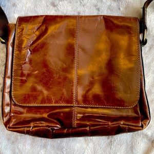 Vintage Fossil Brown Leather Messenger Bag. Great shape, clean.